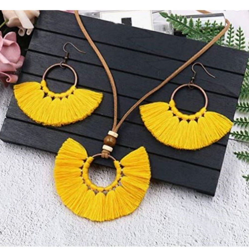 Boho Tassel Necklace & Earrings Set Fan Fringe Statement Festival Jewelry - Picture 3 of 6